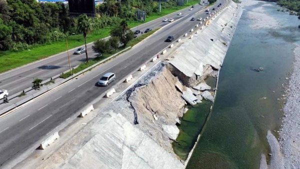 Talud del Río Santa CAtarina. Tormenta Alberto