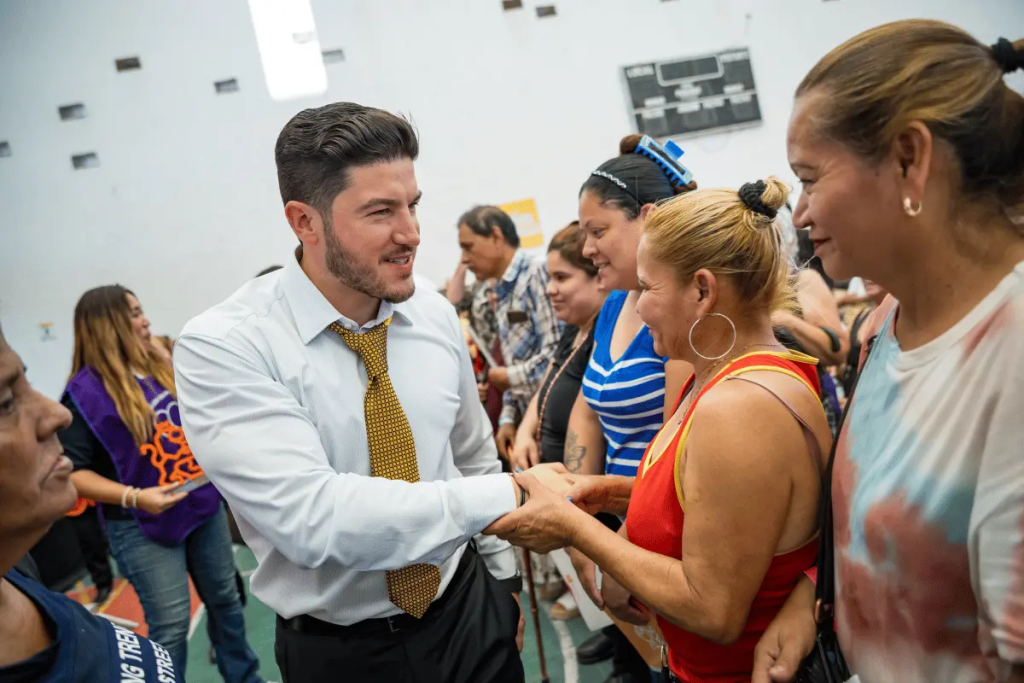 Image - Glen Facturero Campaña-anticipada-de-mc-samuel-garcía-martha-herrera-barragán