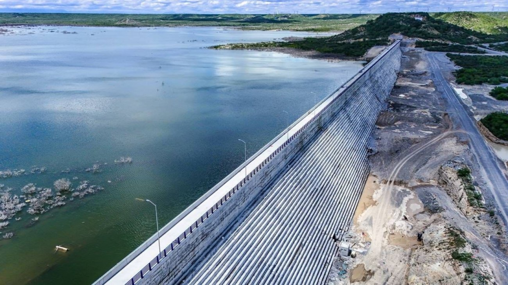 Image - Glen Facturero Presaleónabandonada-samuelgarcía-malecón-obra Millonaria