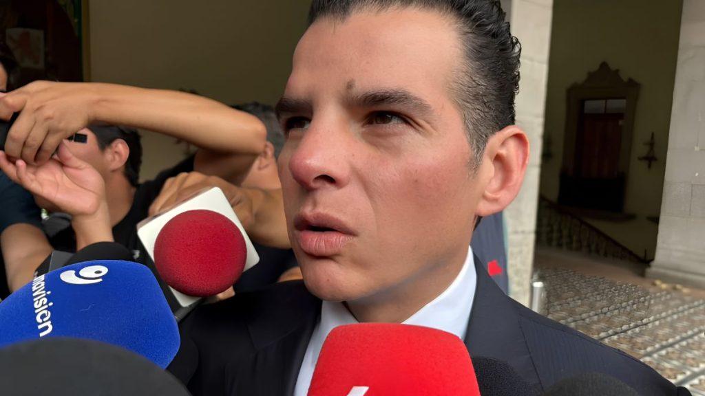 Mike Flores, Mandamás En Movimiento Ciudadano. 