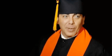 Cristian Castro Acaba La Prepa - Glen Facturero