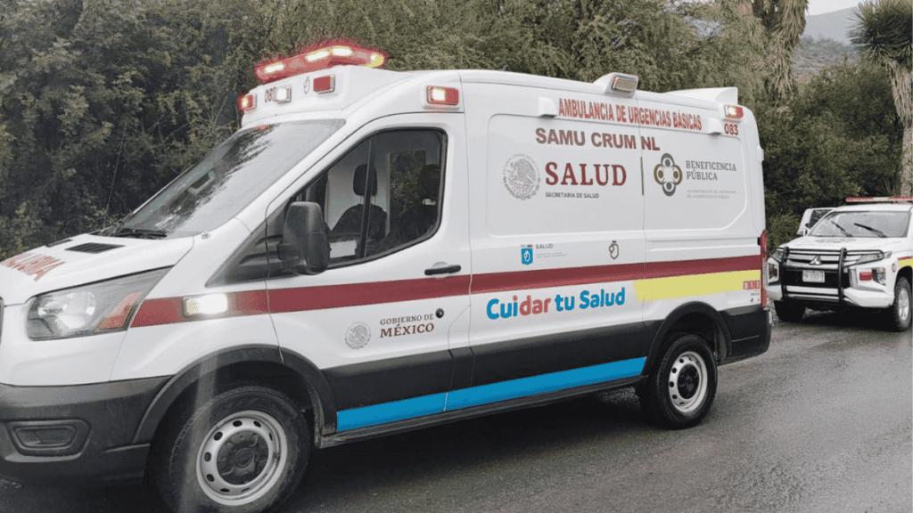 Rayo Cayó En Una Casa En Galeana Dejando a Dos Personas Lesionados Por Tormenta - Glen Facturero