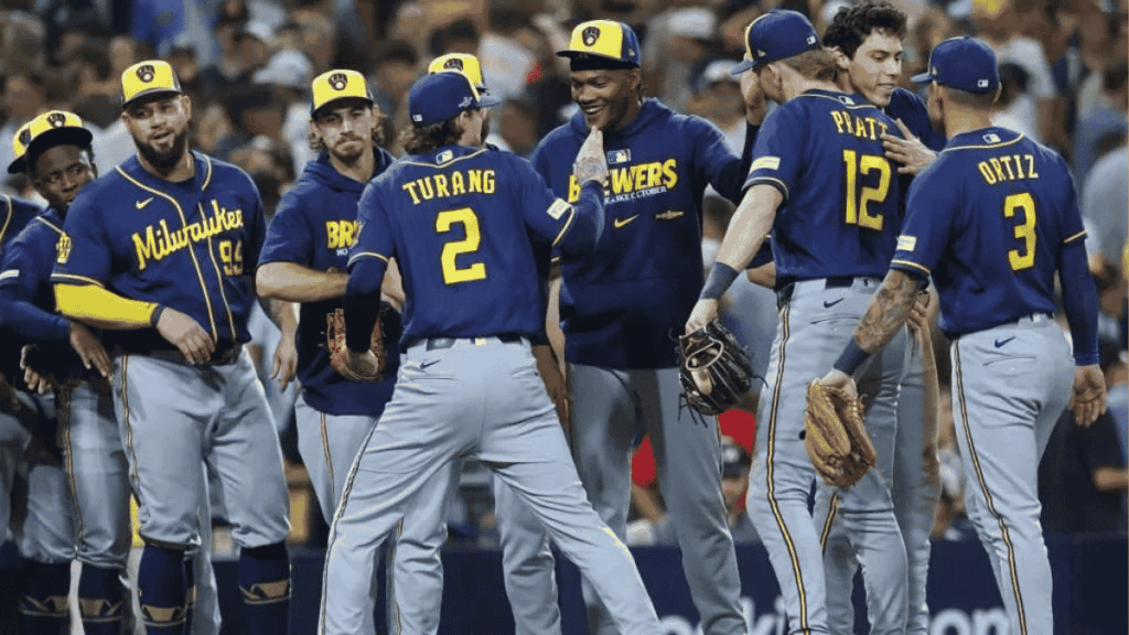 Milwaukee Brewers a Un Paso De La Serie Mundial - Glen Facturero - Glen Facturero